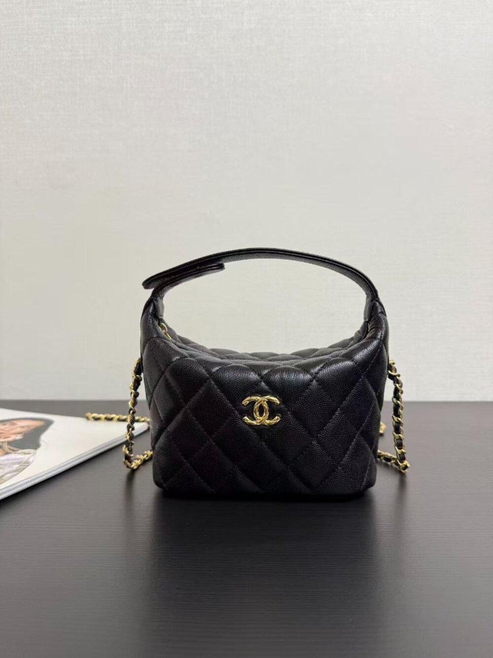 Classic CHANEL Bag: A Stylish and Versatile Choice for Elegance